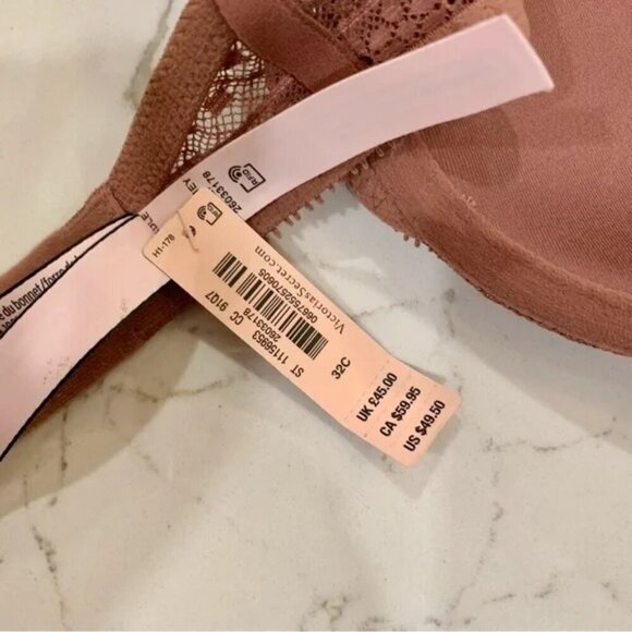 VS Vintage Rose Incredible Lightly-Lined Lace Plunge Bra - Picture 12 of 13